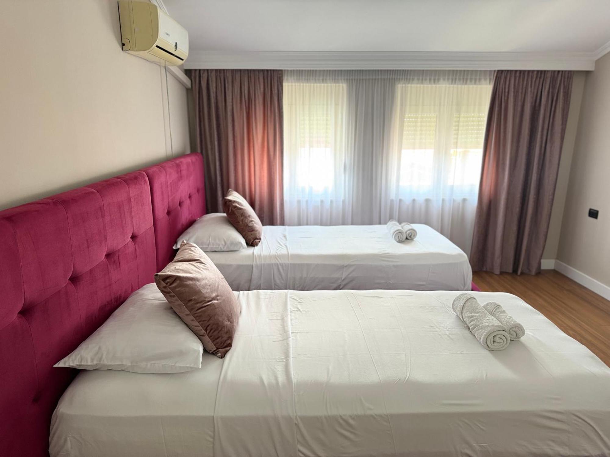 Golden Dublex Tirana Apartment Bagian luar foto