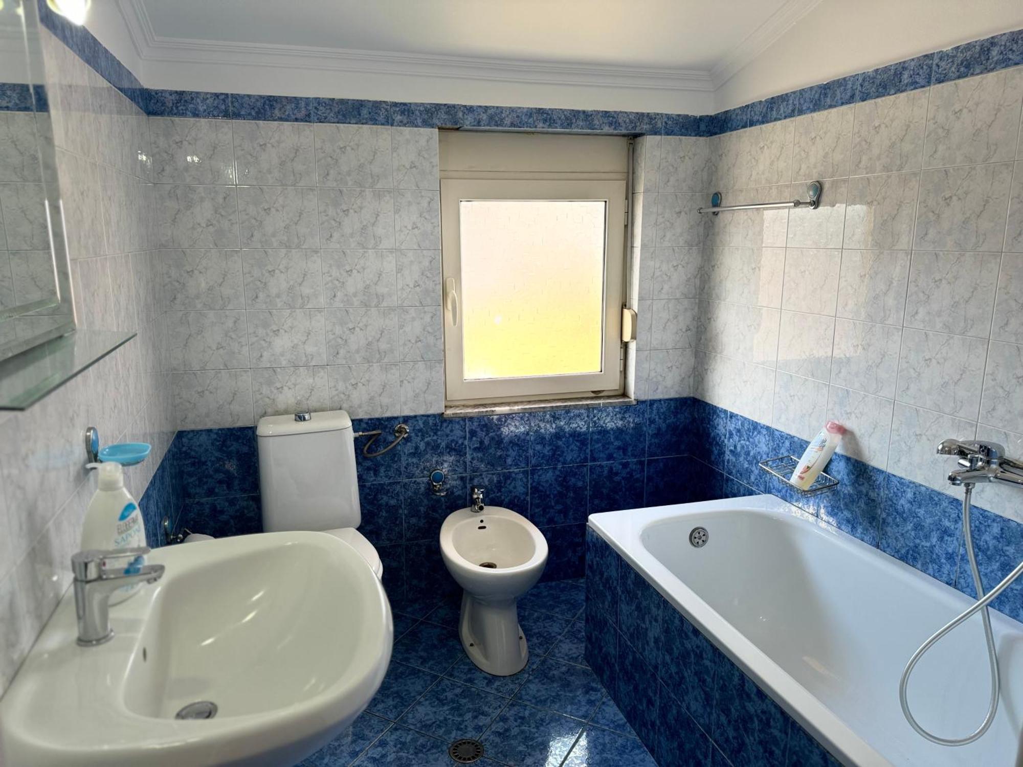 Golden Dublex Tirana Apartment Bagian luar foto